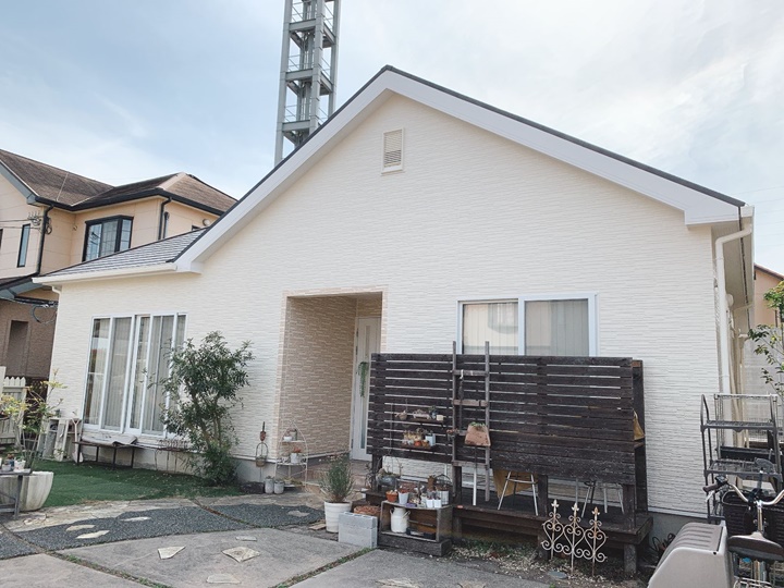 堺市西区　S様邸　外壁・屋根塗装工事　2022年4月完工　ﾀﾞﾌﾞﾙﾄｰﾝ仕上げ♪