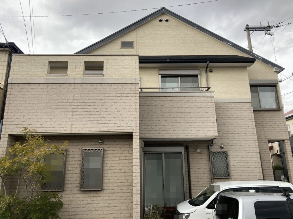 ホワイト×ライトグレー系で明るく都会的に！