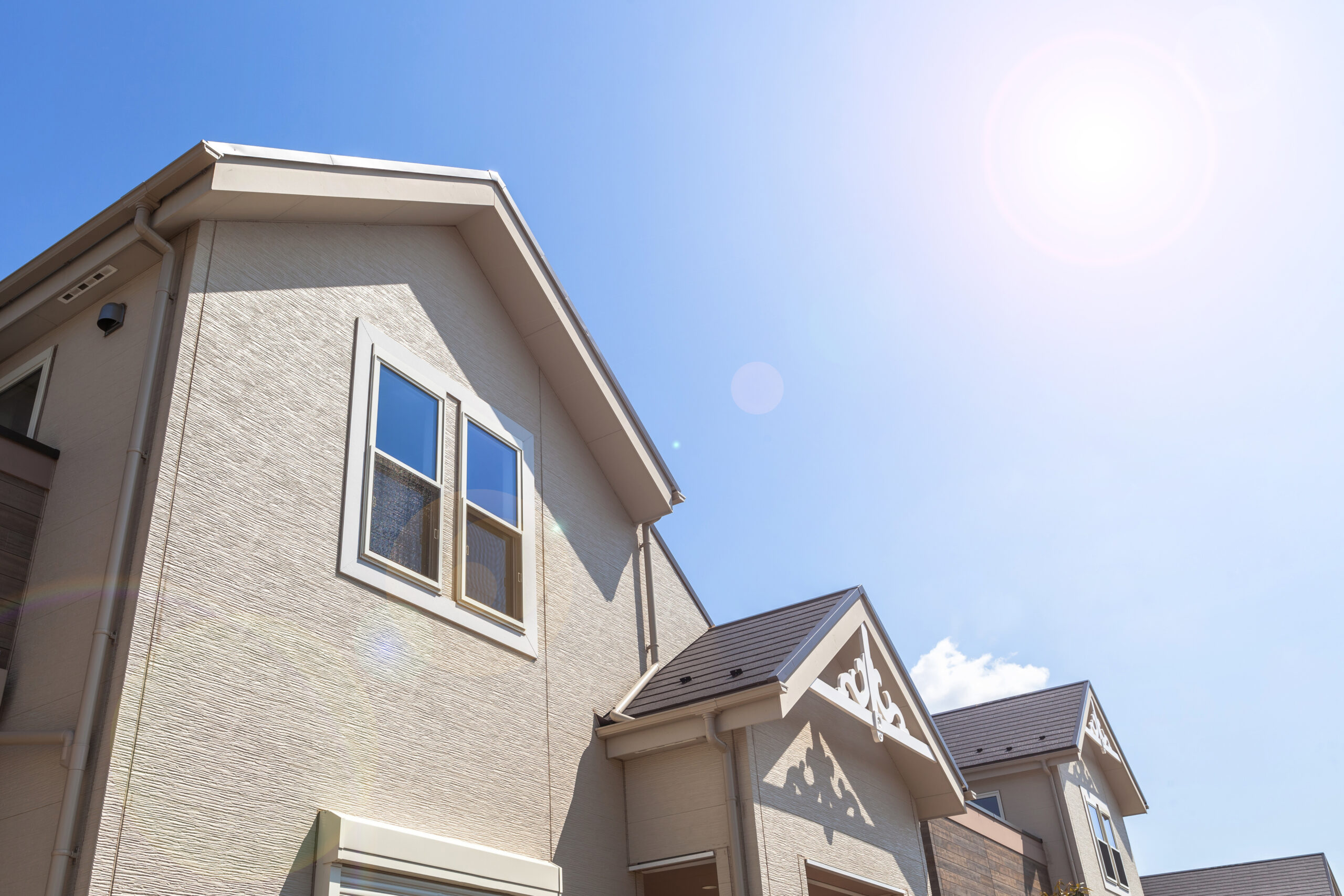 猛暑日が続く今、外壁・屋根の“暑さ対策”できていますか？