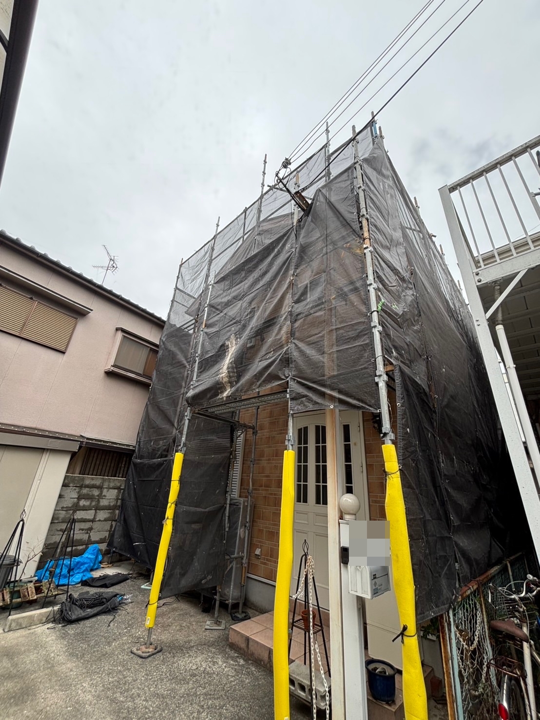 堺市西区鳳中町　M様邸　外壁塗装・屋根上張り工事
